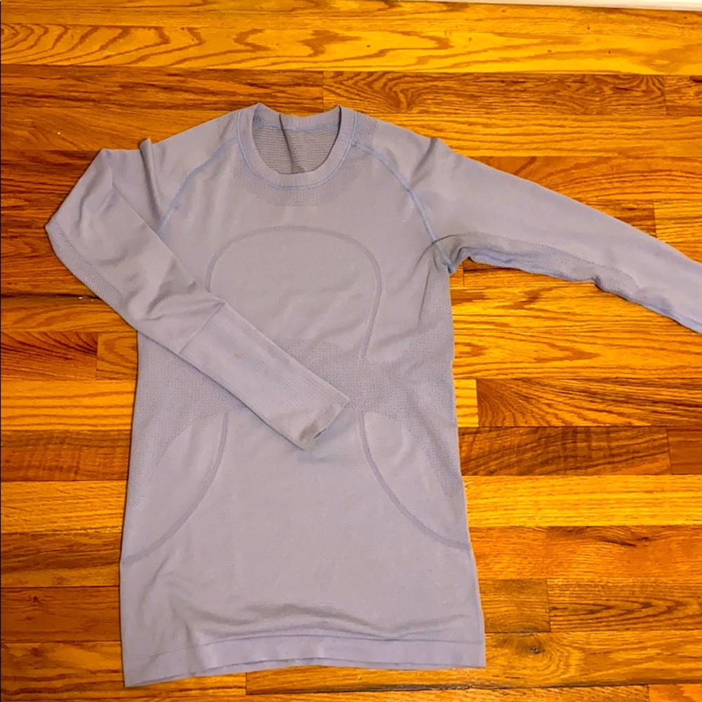 Lulu lemon long sleeve purple tee shirt